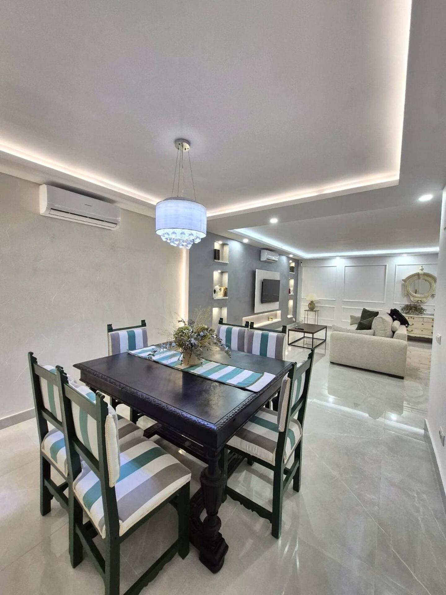 Happy Travel Renovated Duplex *