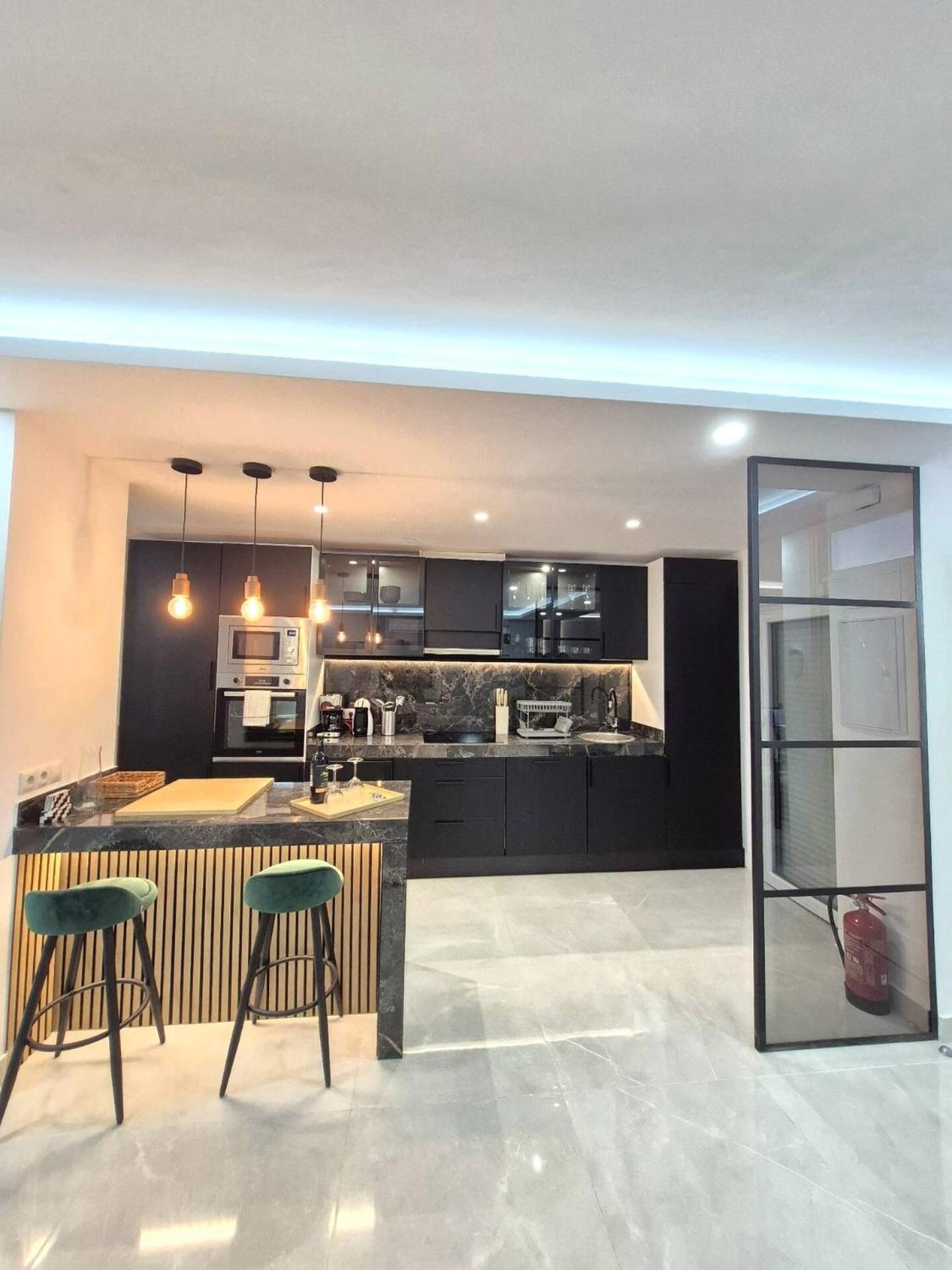Happy Travel Renovated Duplex Marbella