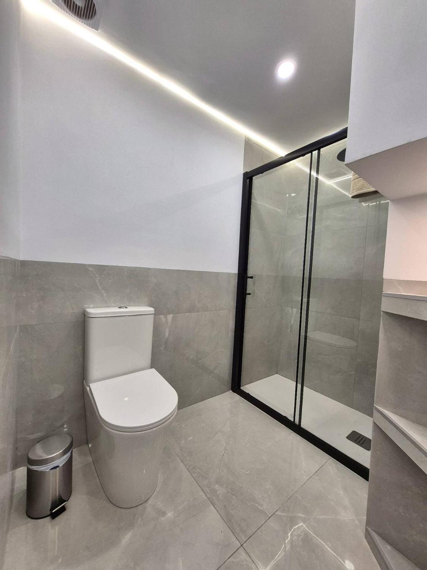 Happy Travel Renovated Duplex Apartemen *
